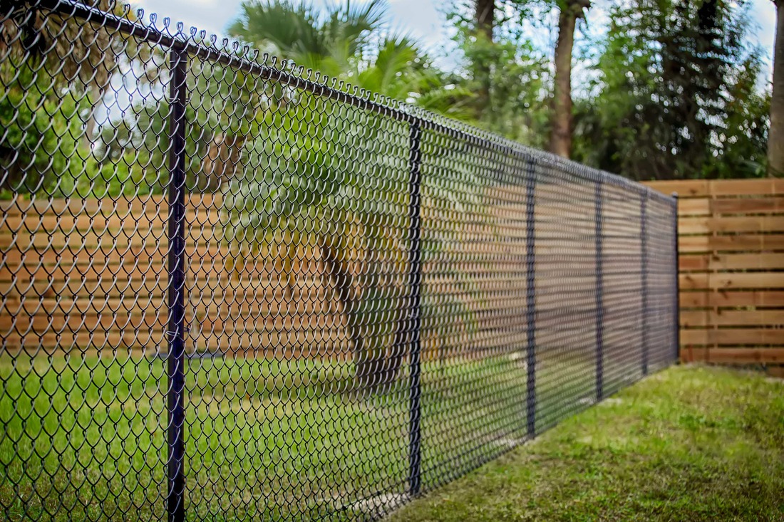 residential chain link fence big island